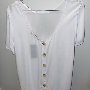 Abercrombie and Fitch White Light Weight Woman’s Top